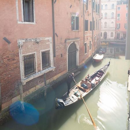 Apartments In San Marco With Canal View By Wonderful Italy Venecia Exterior foto